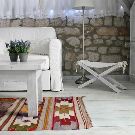 Yukari Sokak Special Category Guest house